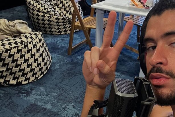 fans are all saying the same thing about bad bunny shading his ex kendall jenner 686dae44ccd38