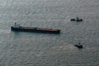 flota fantoma a rusiei vizata de marea britanie 135 de nave si companii petroliere au fost sanctionate 687f3153ca01f