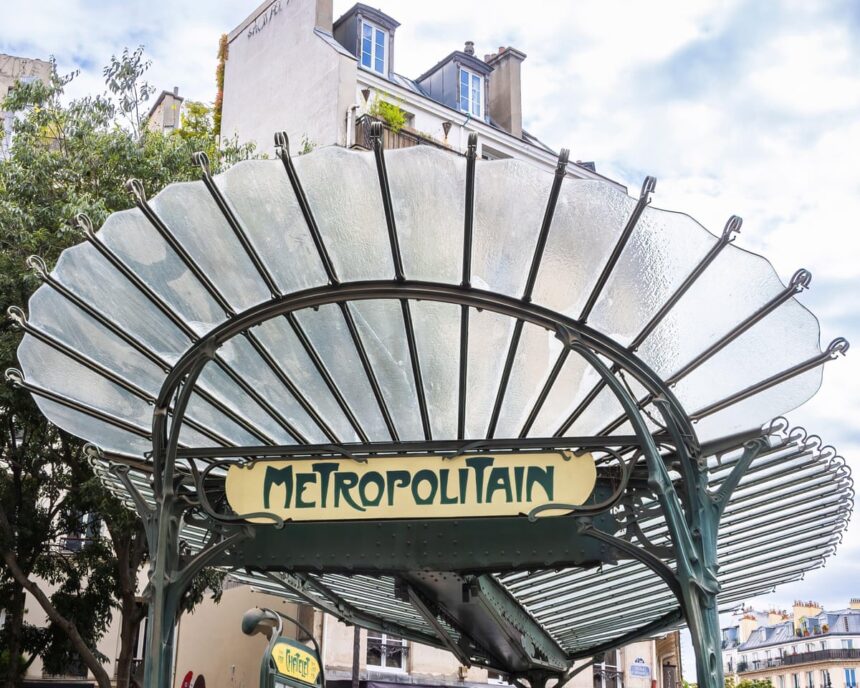 Designerul uitat al intrărilor art nouveau în stațiile de metrou din Paris va avea un muzeu dedicat. 1 forgotten designer of art nouveau metro entrances to get paris museum 68679899207d8