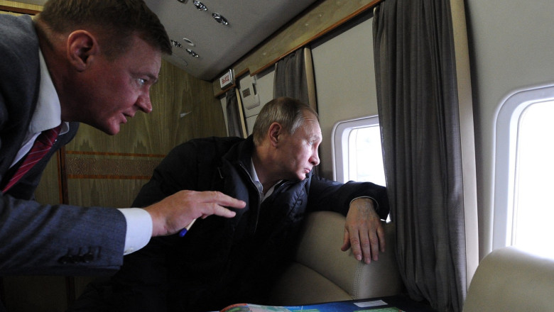 Moarte misterioasă pentru ex-ministrul rus Roman Starovoit, descoperit la scurt timp după demitere. 1 fostul ministru rus roman starovoit a fost gasit mort la cateva ore dupa ce a fost demis 686bd94c064fd