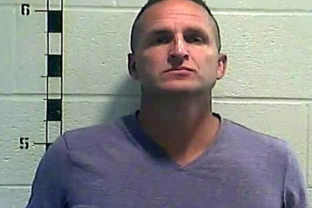 fostul politist american brett hankison a fost condamnat la aproape 3 ani de inchisoare in cazul mortii breonnei taylor 687f3dcab12d9