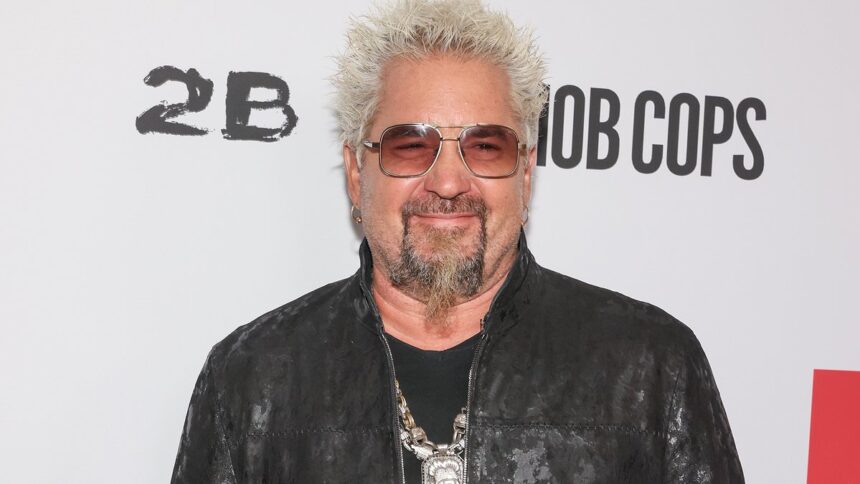 Guy Fieri, dat în judecată de câștigătorul unei emisiuni de pe Food Network din cauza unui restaurant nereușit. 1 guy fieri faces lawsuit from food network reality show winner over failed restaurant 68632c7ce86aa