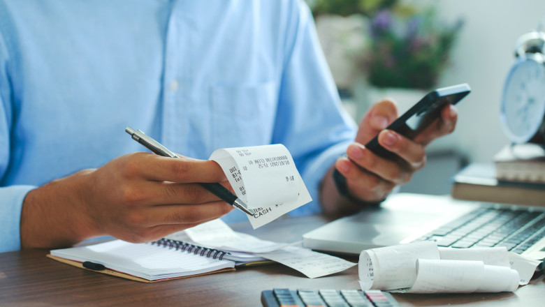 Creșterea impozitului pe dividende din 2026: Ce noutăți aduce legislația TVA? 1 impozitul pe dividende va creste de la 1 ianuarie 2026 ce reglementari fiscale sunt prevazute pentru taxa pe valoare adaugata tva 6879dadf6c15b