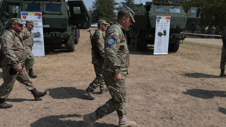 Ionuț Moșteanu dezvăluie un program de recrutare voluntară de 4 luni: „Nu are rost să ne dotăm, dacă în 10-15 ani nu avem cu cine să acționăm.” 1 ionut mosteanu anunta serviciul militar voluntar de 4 luni degeaba ne inzestram daca in 10 15 ani nu are cine sa apese pe buton 6878153ca2cb4