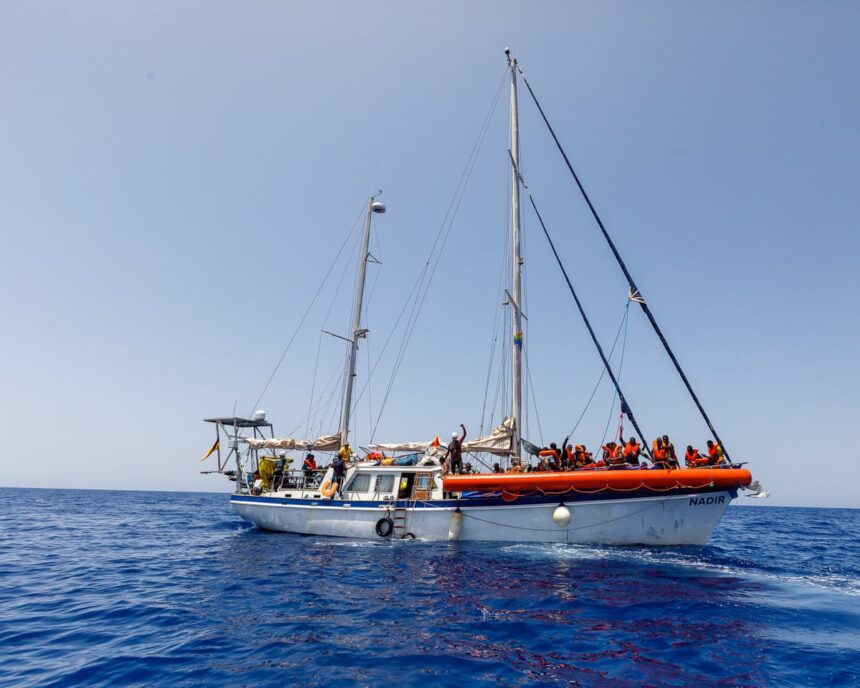 Reținerea navelor de salvare în Mediterana de către Italia va provoca mai multe victime, avertizează activiștii. 1 italys detention of rescue vessels in mediterranean will lead to more deaths say campaigners 688115a229315