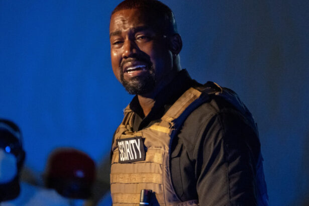 kanye west interzis in australia dupa ce a lansat o piesa in care il glorifica pe hitler autoritatile i au anulat viza 68651e320e820