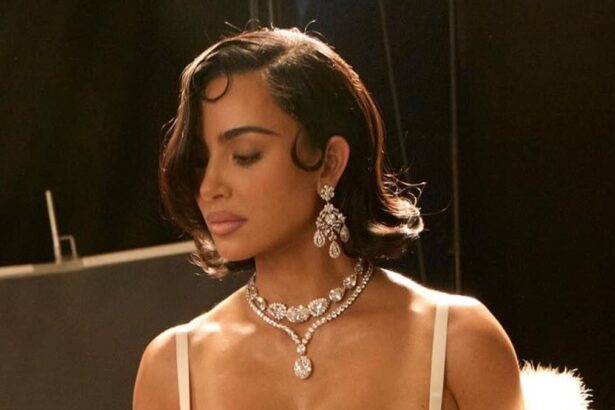 kim kardashian flaunts elizabeth taylors 400k diamond earrings after losing birkin auction 6873ec701a035