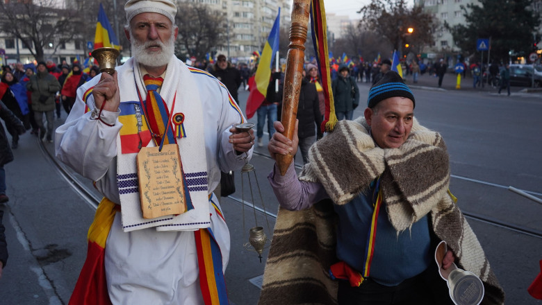 „Românii despre indiferența europenilor față de democrație: dezamăgire și lipsă de putere” 1 lipsiti de putere dezamagiti si deziluzionati sau indiferenta europenilor fata de democratie ce cred romanii sondaj 6887615fe2565