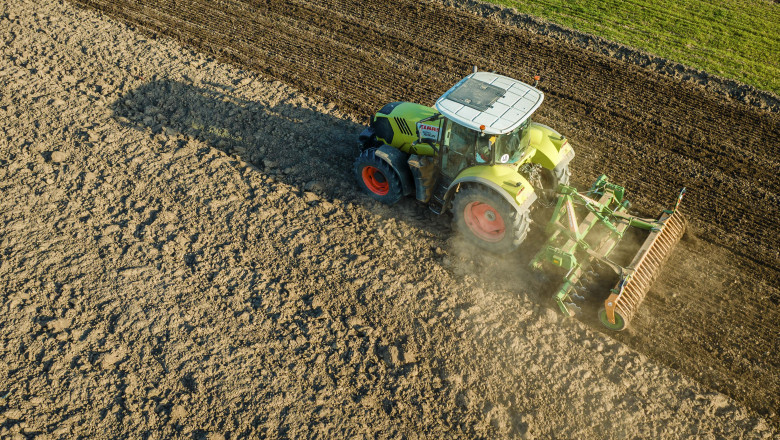 MAE: România își propune să apere interesele agricultorilor autohtoni, în timp ce menține susținerea pentru Ucraina. 1 mae romania urmareste protejarea agricultorilor romani simultan cu continuarea sprijinului pentru ucraina 6870c0f950bec