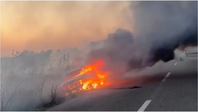 Flăcări devastatoare într-o mașină în Dolj, provocate de un șofer aflat sub influența alcoolului, care a aterizat într-un șanț de scurgere a apelor pluviale. 1 masina cuprinsa de flacari in dolj dupa ce un sofer beat a intrat cu autoturismul intr un sant de colectare a apelor pluviale 6864da2877706