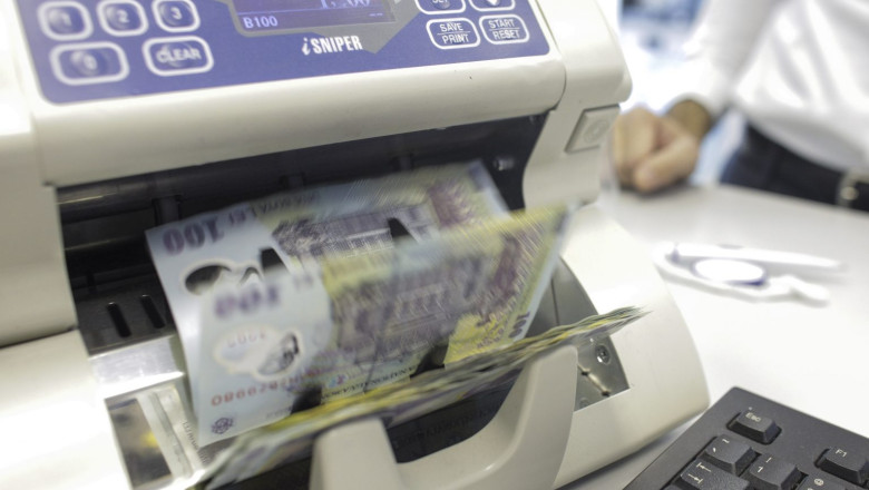 Ministerul de Finanțe a obținut luni un împrumut de 800 de milioane de lei de la instituțiile bancare. 1 ministerul finantelor a imprumutat luni 800 milioane de lei de la banci 687f0e6aca9be