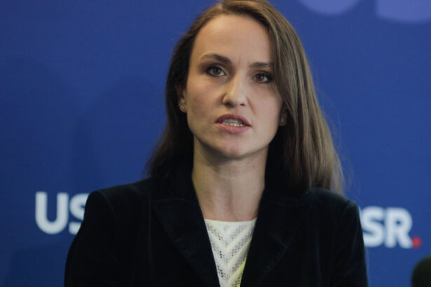 ministrul de externe oana toiu doreste taxa pe serviciile consulare care ar putea fi exceptiile pentru romanii din diaspora 6878d7e79ba65