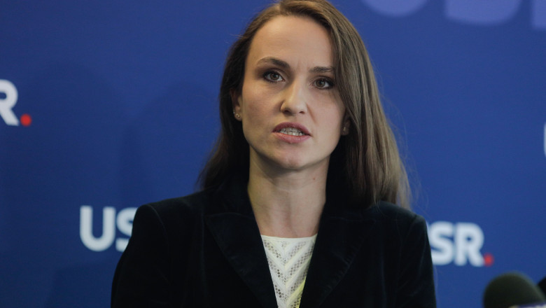 Oana Țoiu, ministrul de Externe, propune introducerea unei taxe pentru serviciile consulare, dar care ar fi excepțiile pentru românii din diaspora? 1 ministrul de externe oana toiu doreste taxa pe serviciile consulare care ar putea fi exceptiile pentru romanii din diaspora 6878d7e79ba65