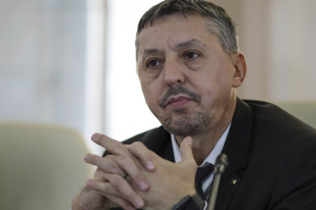 ministrul educatiei mesaj catre protestatari masurile luate sunt necesare nu dorite nu mai sunt bani pentru salarii si burse 688b3ed774c73