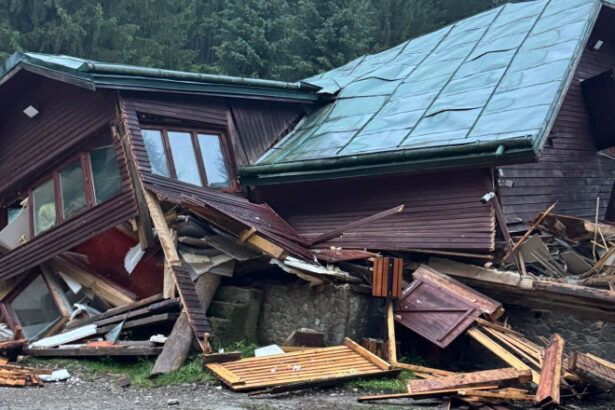 ministrul mediului anunta convocarea comitetul ministerial pentru situatii de urgenta in urma inundatiilor din suceava si neamt 68877c914202c