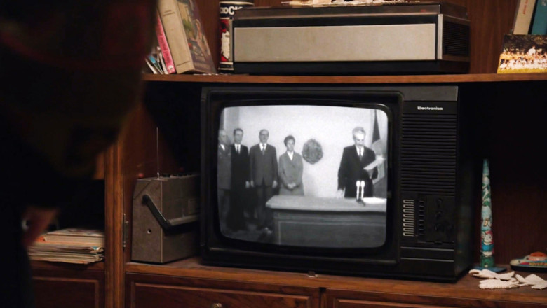 Iluzia „paradisului” comunist (2). Oare mâncarea, filmele și muzica din epoca lui Nicolae Ceaușescu erau cu adevărat superioare? 1 miturile raiului comunist 2 erau intr adevar mai bune mancarea filmele si muzica pe vremea lui nicolae ceausescu 688aee9d0f373