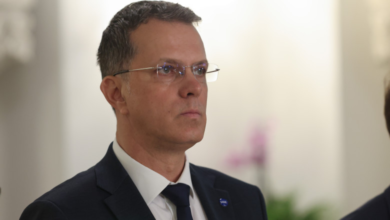 Moșteanu își exprimă aprecierea pentru sprijinul anunțat de Trump în favoarea Kievului: „Ucraina apără și frontierele României.” 1 mosteanu saluta noul ajutor anuntat de trump pentru kiev ucraina lupta si pentru granitele romaniei 6875663cc52e0