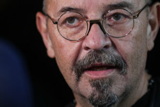 news alert ilie bolojan l a demis pe cristian popescu piedone de la sefia autoritatii nationale pentru protectia consumatorului 6880f3b951500