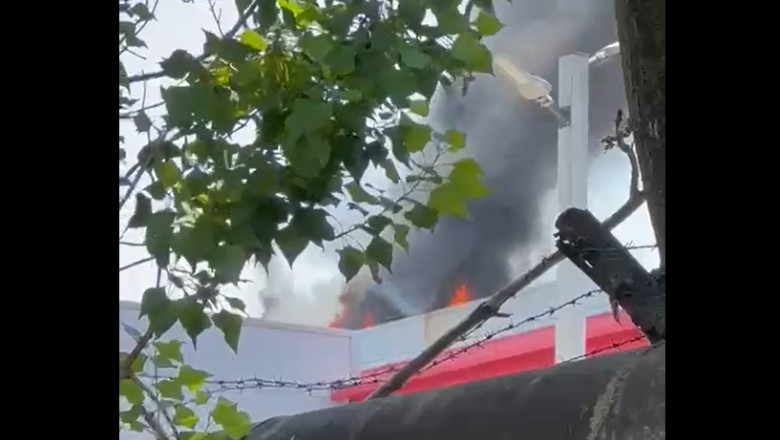 Alerta incendiului: Flăcări pe terasa AFI Cotroceni din București, 10 autospeciale de pompieri în acțiune. 1 news alert incendiu pe terasa mall ului afi cotroceni din bucuresti pompierii intervin cu 10 autospeciale de stingere 68691217018a3
