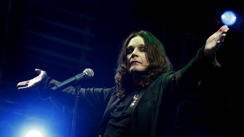 Tragedie în muzica rock: Ozzy Osbourne, „Prințul Întunericului”, s-a stins din viață la 76 de ani, după un ultim concert în luna iulie. 1 news alert ozzy osbourne a murit printul intunericului avea 76 de ani si a sustinut ultimul sau concert la inceputul lunii iulie 687ff9a5966e3