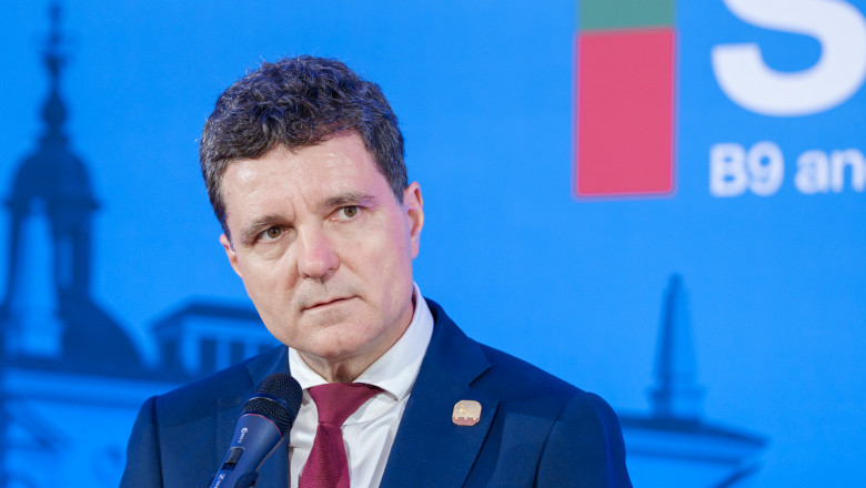 Nicuşor Dan contestă la CCR o nouă lege propusă de deputatul Silviu Vexler, privind regimul cultelor. 1 nicusor dan ataca la ccr o alta lege initiata de deputatul silviu vexler referitoare la regimul cultelor 687ba62886064