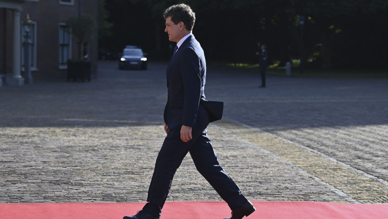 Nicuşor Dan: Este imposibil să încredinţezi un serviciu secret unei persoane fără experienţă managerială. 1 nicusor dan nu poti sa pui pe cineva care nu a condus niciodata nimic sa conduca un serviciu secret 687b46960b35a