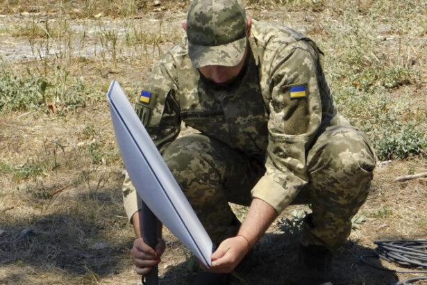 o contraofensiva ucraineana din 2022 a fost zadarnicita de interventia lui elon musk miliardarul a oprit serviciile starlink pe front 6883922d4f7b6