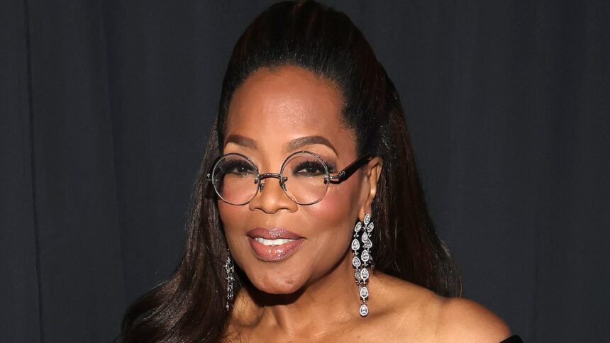 Oprah Winfrey lansează o săgeată către Meghan Markle și Prințul Harry în legătură cu numele de familie Sussex. 1 oprah winfrey takes jab at meghan markle and prince harry for sussex last name 68785767babcf