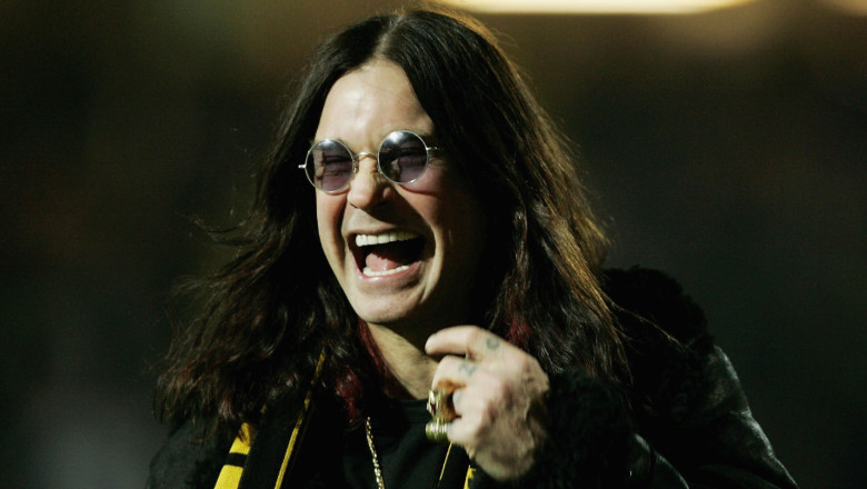 „Ozzy pentru Eternitate”: Un tribut emoționant din partea trupei Black Sabbath după dispariția lui Ozzy Osbourne, cu omagii din partea Metallica și Rolling Stones. 1 ozzy forever mesaj emotionant al trupei black sabbath dupa moartea lui ozzy osbourne omagii aduse de metallica si rolling stones 68800beb4fed4