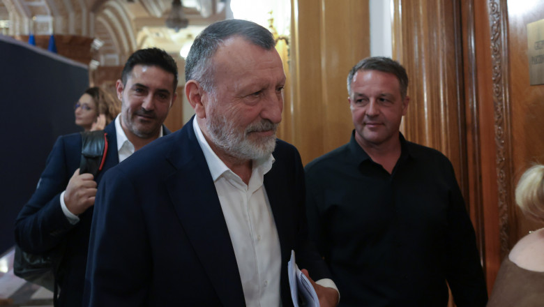 Paul Stănescu lansează un avertisment către Ilie Bolojan și pune sub semnul întrebării viitorul coaliției: „E momentul să hotărâm rapid dacă continuăm la putere.” 1 paul stanescu il ataca pe ilie bolojan si ameninta coalitia trebuie sa decidem urgent daca mai ramanem la guvernare 687e0f4739a0e