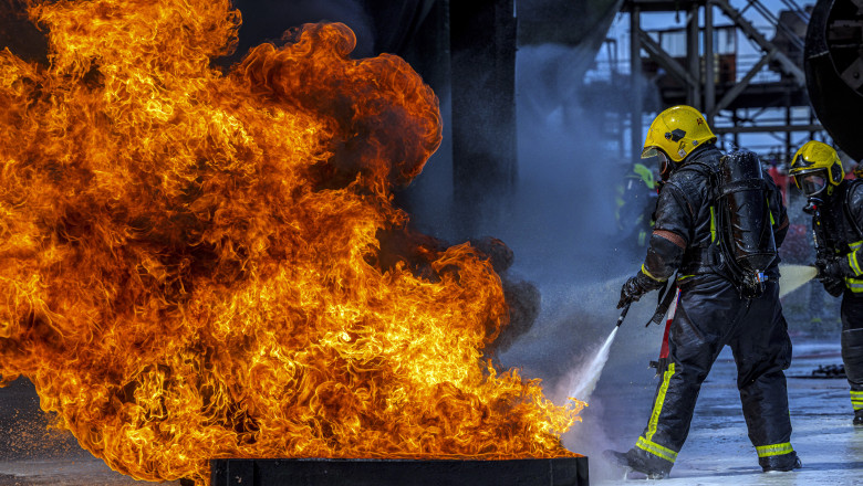Polonia acuză serviciile secrete ruse că au recrutat un columbian pentru a provoca incendii, similar cu un incident din România 1 polonia sustine ca serviciile secrete ruse au angajat un columbian pentru a provoca incendii asemanari cu un caz din romania 6889c47006593