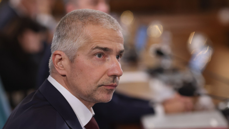 Radu Marinescu analizează cazul criminalului care și-a omorât partenera: Justiția nu a reușit să-l țină departe de societate. 1 radu marinescu despre fugarul care si a ucis partenera evaluarea justitiei nu a fost reusita acest individ a revenit in societate 68767f8a65783