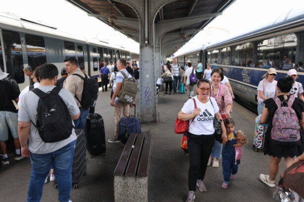 romanii se plang de conditiile din trenuri ce au reclamat la protectia consumatorului 686bec9b2c4bb