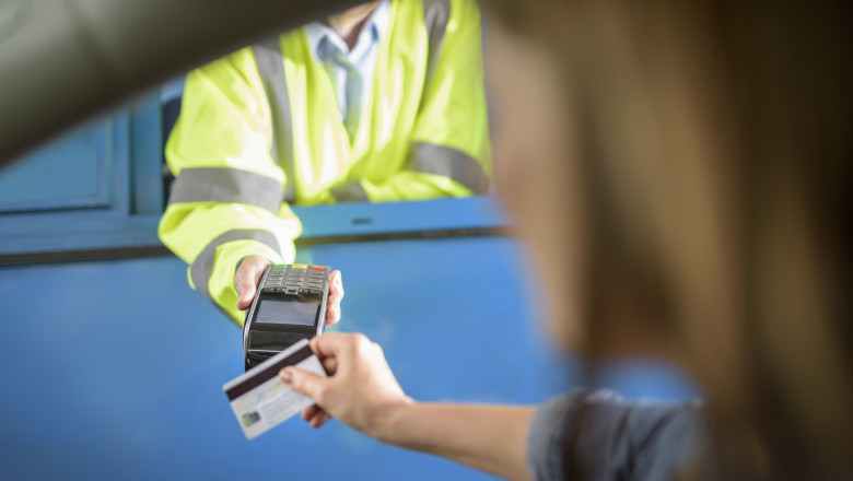 Rovinieta se va majora începând cu 1 septembrie 2025. Iată cât va costa anual pentru mașini și care sunt noile amenzi aplicabile 1 se scumpeste rovinieta de la 1 septembrie 2025 care este tariful anual pentru autoturisme lista completa a noilor amenzi 688884e64cb53