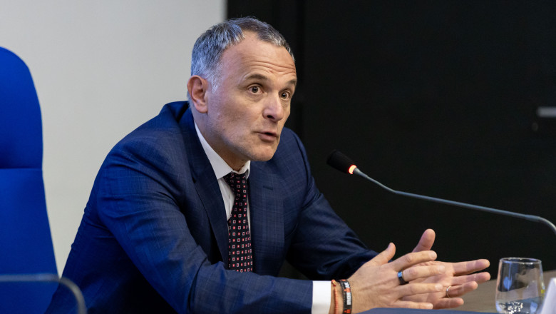 Directorul Hidroelectrica va contribui cu 20% din venitul său pentru sprijinirea inițiativelor sociale. 1 seful hidroelectrica a anuntat ca va dona 20 din salariul sau in vederea sustinerii proiectelor sociale 687518b45c530