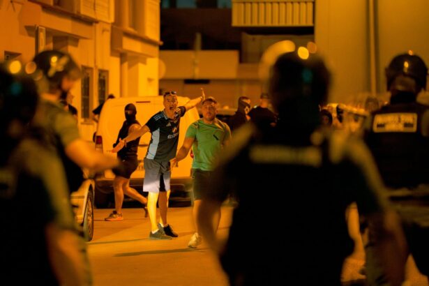 several people injured in second night of anti migrant unrest in spanish town 6873b4591e410
