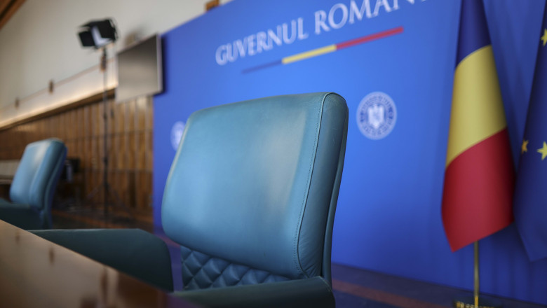 Sindicaliștii din Guvern anunță acțiune în instanță împotriva Cancelariei premierului: „Plan pentru a scăpa de liderul sindical.” 1 sindicalistii de la guvern spun ca dau in judecata cancelaria premierului schema pentru a se debarasa de liderul de sindicat 687a5f123afbf