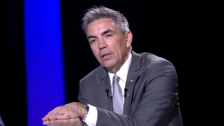 Salariații din aparatul guvernamental solicită demisia lui Dragoș Anastasiu 1 sindicalistii din aparatul de lucru al guvernului cer demisia lui dragos anastasiu 68849ccb20d9e