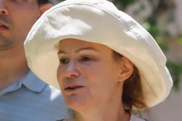 single white female star jennifer jason leigh is nearly unrecognizable for rare outing in la 6868d190c8eeb