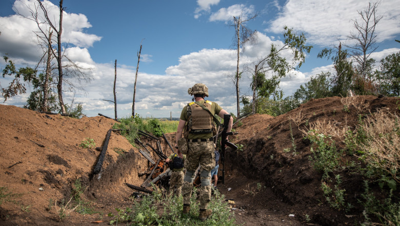 Schimbări rapide în regiunea Kameanske: Forțele ucrainene își consolidează pozițiile, în timp ce rușii experimentează o nouă strategie. 1 situatie dinamica in zona orasului kameanske fortele ucrainene se regrupeaza pe flancuri rusii incearca o noua tactica 687fd03a0edcb