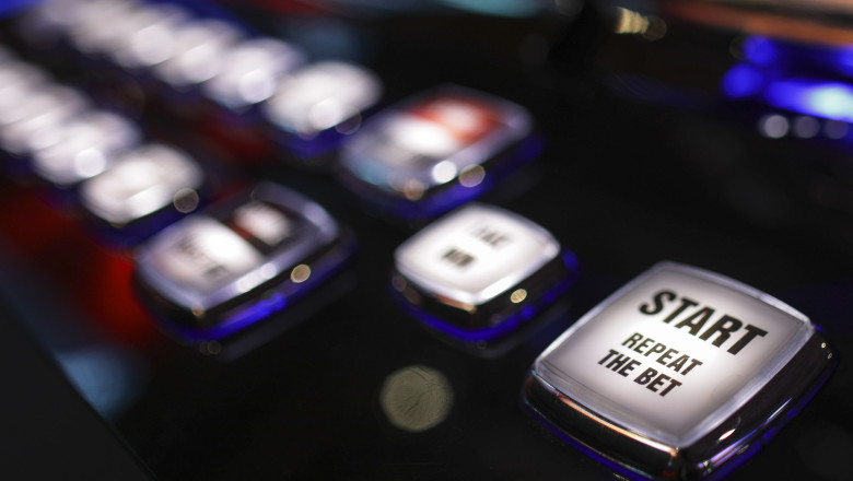 Statul va obține suplimentar până la 1,5 miliarde de lei din creșterea impozitului pe veniturile din jocurile de noroc. 1 statul ar urma sa incaseze pana la 15 miliarde de lei in plus din majorarea impozitului pe castigurile din jocuri de noroc 686ad343dd6c5