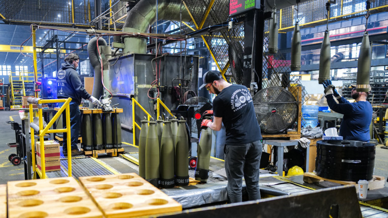 Statele Unite își propun să dubleze producția de muniție, atingând un milion de obuze anual. 1 sua au stabilit noi termene pentru cresterea productiei de munitie la un milion de obuze pe an 686ea7559c27a