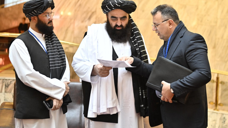 Talibanii își stabilesc reprezentant la Moscova: „Colaborarea dintre cele două națiuni se va intensifica în plan politic și economic.” 1 talibanii si au numit ambasador la moscova relatiile dintre cele doua tari se vor intari in domeniile politic si economic 6865690cda6b6