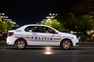 tanar din dolj beat si drogat a fost arestat dupa ce a provocat un accident cu o masina furata si a incercat sa fuga de politisti 6885f042cc62b