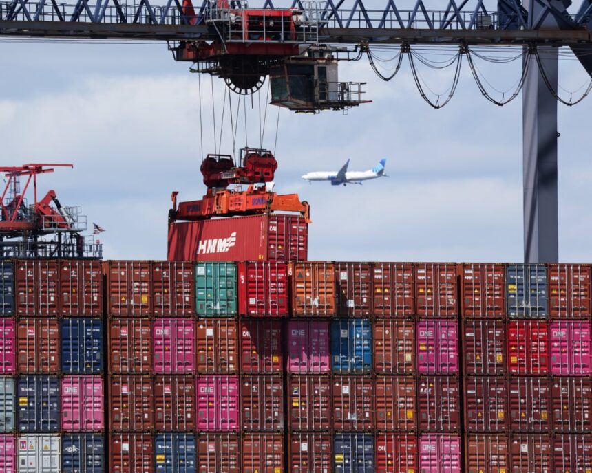 Tarifele de 30% impuse de Trump ar distruge comerțul dintre UE și SUA, avertizează negociatorul-șef Šefčovič. 1 trumps 30 tariffs would eliminate eu us trade says chief negotiator sefcovic 687534f34767c