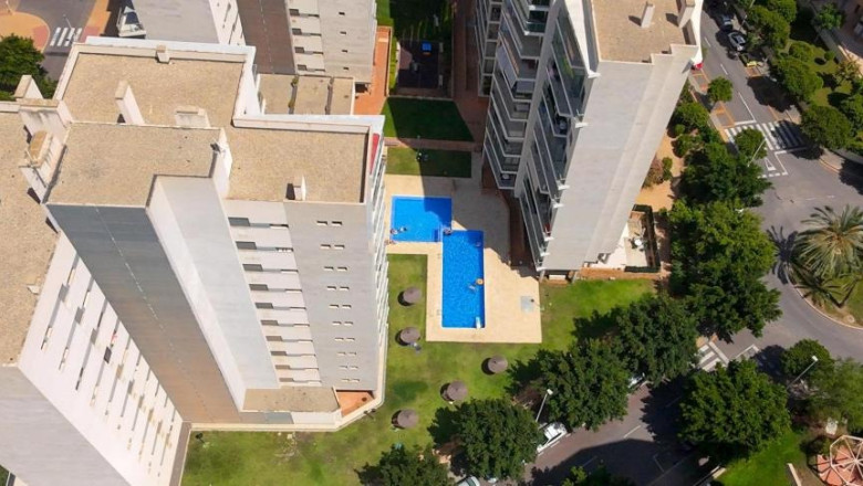 Un fost ofițer ucrainean a fost descoperit fără viață în complexul spaniol unde a fost împușcat un pilot rus dezertor, în 2024. 1 un fost ofiter ucrainean a fost gasit mort in acelasi complex din spania in care a fost impuscat un pilot rus dezertor in 2024 687e7fe942059