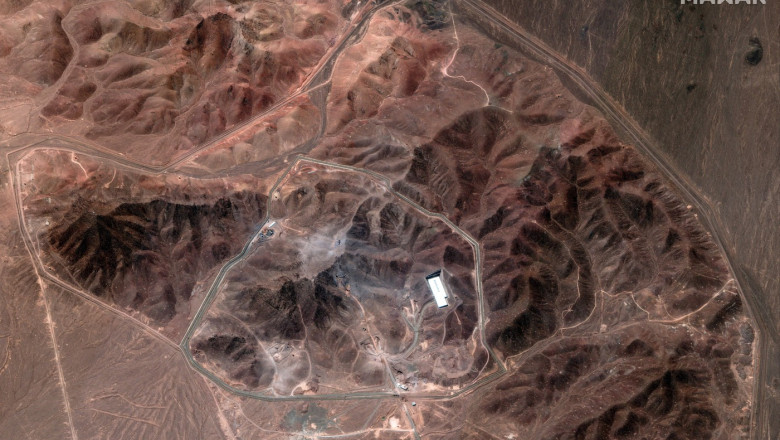 Unul dintre cele trei obiective nucleare iraniene atacate de SUA a fost complet distrus, conform unei evaluări recente a autorităților americane. 1 un obiectiv nuclear iranian din cele trei bombardate de sua a fost distrus arata o noua evaluare a oficialilor americani 687904b9117b2