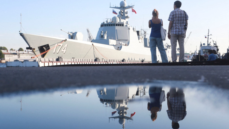 „Taiwan în alertă: Manifestații militare care anticipează o invazie chineză.” 1 un razboi fara fumul armelor taiwanul pregateste ample exercitii militare in care va simula ca este invadata de china 68639199619e9