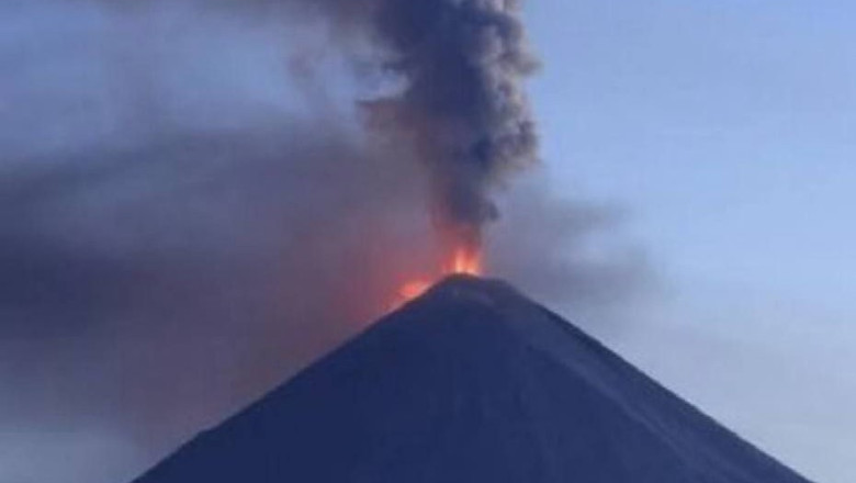 Un vulcan s-a trezit la viață în Rusia, în urma unui cutremur violent în Orientul Îndepărtat 1 un vulcan a erupt in rusia dupa seismul puternic din orientul indepartat 688a3d80871ca