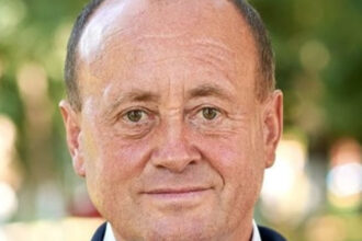 vasile coman primar in viseu de sus si ion horj fost sef de directie silvica pusi sub acuzare intr un dosar de coruptie 687a3504277f2